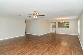 13434 Ashford Wood Ct E in Jacksonville, FL - Building Photo - Building Photo