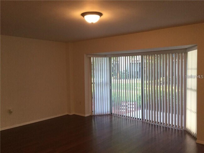 5999 Village Cir N in Orlando, FL - Building Photo - Building Photo