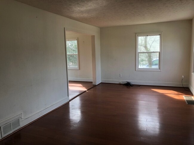 46695 Yorktown Rd in Lexington Park, MD - Building Photo - Building Photo
