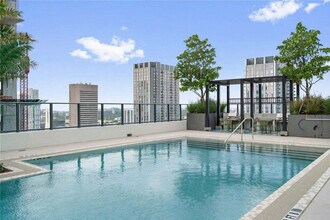 601 N Miami Ave in Miami, FL - Building Photo - Building Photo