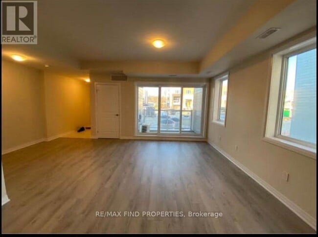 20 Vitality Dr in Kitchener, ON - Building Photo - Building Photo