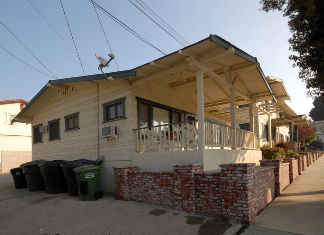 6059 Greenleaf Ave in Whittier, CA - Foto de edificio - Building Photo