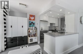 193 Aquarius Mews in Vancouver, BC - Building Photo - Building Photo