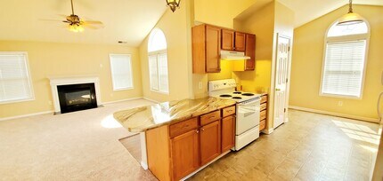 12909 Beddingfield Dr in Charlotte, NC - Building Photo - Building Photo