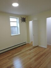 47 Dane St, Unit #1 in Somerville, MA - Building Photo - Building Photo