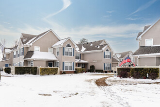 Buckner Woods in Virginia Beach, VA - Building Photo - Building Photo