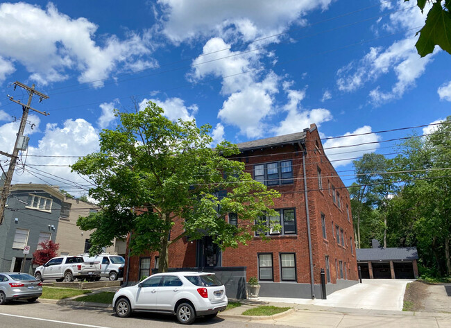 16 Lafayette Ave SE in Grand Rapids, MI - Foto de edificio - Building Photo