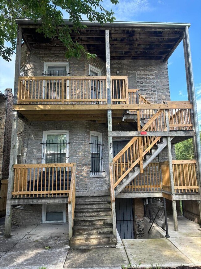 1611 S Trumbull Ave in Chicago, IL - Building Photo - Building Photo