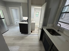 77 2nd St in Newark, NJ - Building Photo - Building Photo