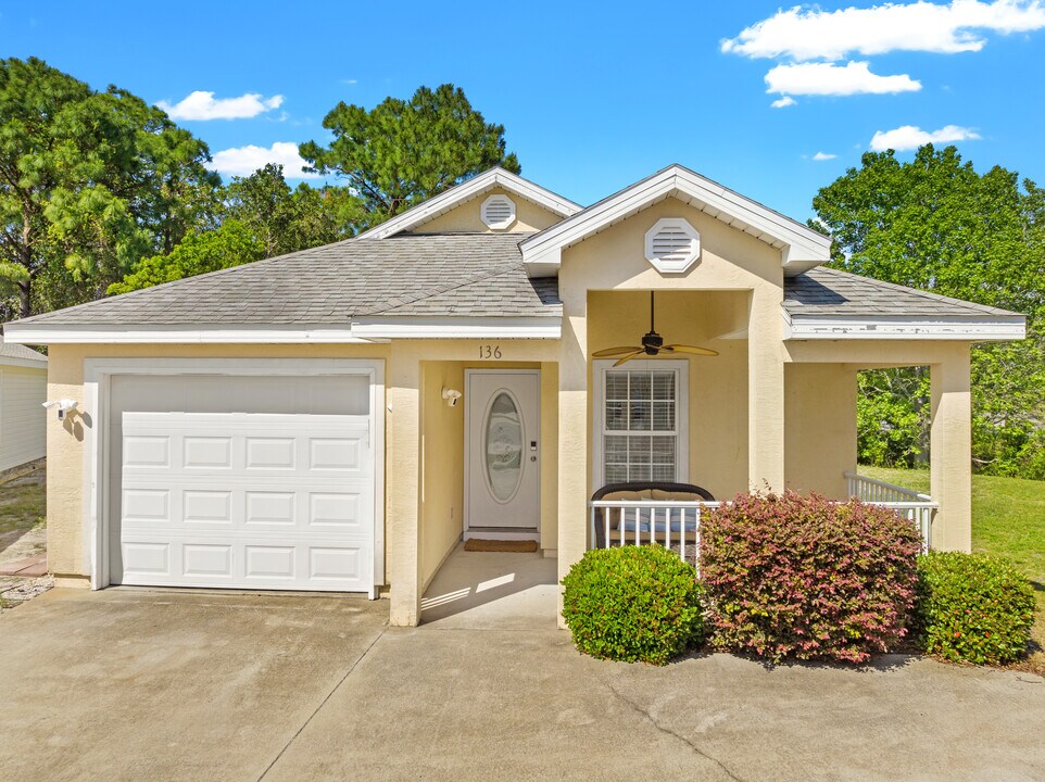 136 White Cap Way in Panama City Beach, FL - Building Photo