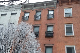 55 S 5th St in Brooklyn, NY - Foto de edificio - Building Photo