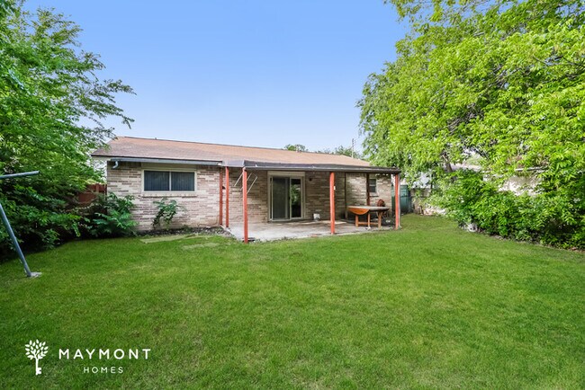 1313 Rosewood Ln in Arlington, TX - Building Photo - Building Photo