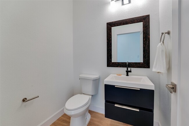 property at 11571 Robin Ln