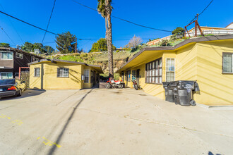 3206-3216 Reynard Way in San Diego, CA - Building Photo - Primary Photo