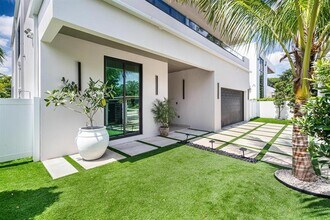 719 N Victoria Park Rd in Fort Lauderdale, FL - Building Photo - Building Photo