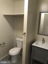 501 S 5th St-Unit -2R in Philadelphia, PA - Building Photo - Building Photo