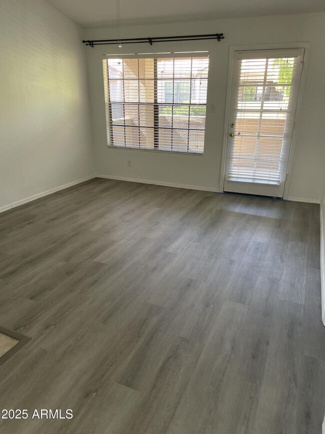 5950 N 78th St in Scottsdale, AZ - Foto de edificio - Building Photo