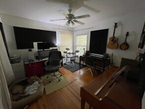 2109 E 20th St in Austin, TX - Building Photo - Building Photo