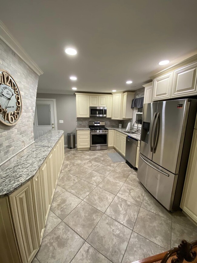 property at 1821 Prindle Dr