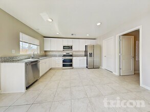 8956 Wolf River Dr in Reno, NV - Building Photo - Building Photo