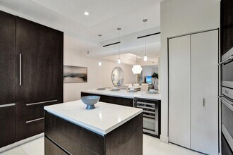 3030 N Ocean Blvd in Fort Lauderdale, FL - Foto de edificio - Building Photo