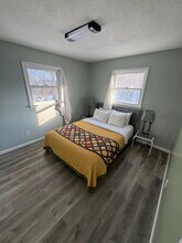 3742 School St in Bridgman, MI - Building Photo - Building Photo