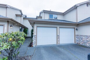 13807 SE 255th Pl in Kent, WA - Building Photo