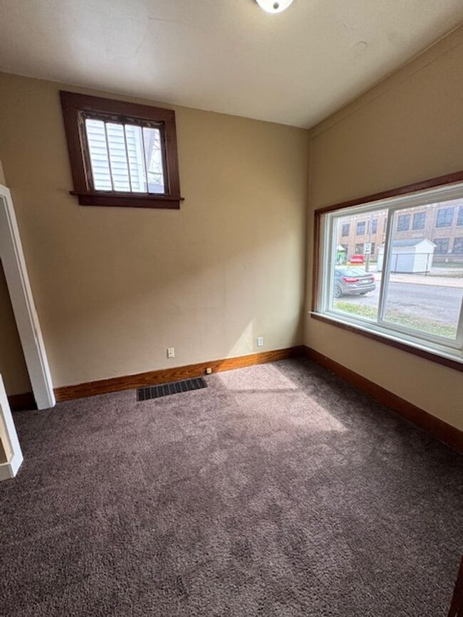 420 Maxine Dr in Fort Wayne, IN - Building Photo - Building Photo