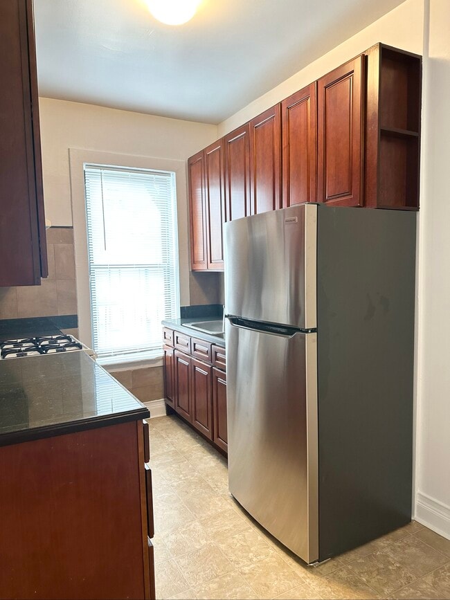 3086 29th St, Unit 3