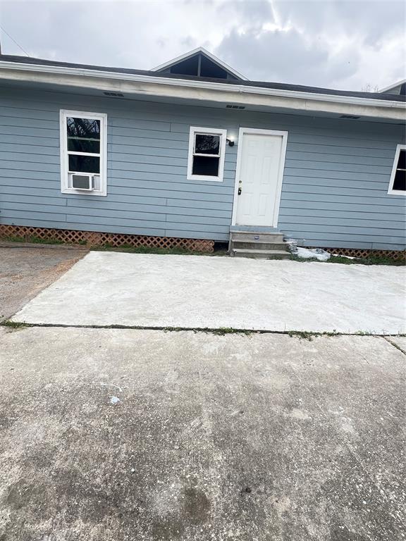 8608 Prairie View Dr in Houston, TX - Building Photo - Building Photo