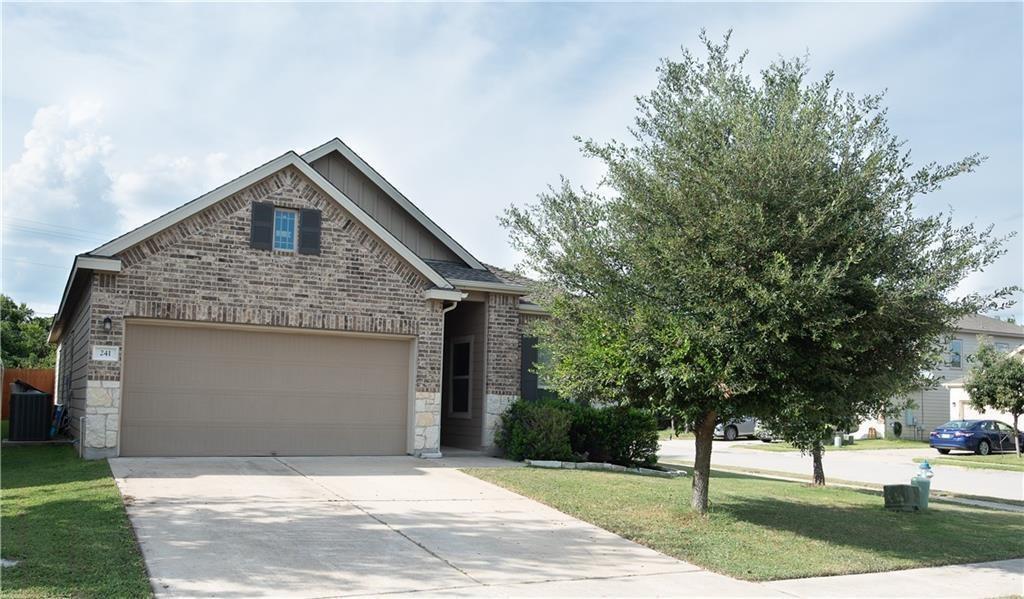 241 Eagle Owl Loop in Leander, TX - Foto de edificio