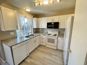 19867 E Brown Pl in Aurora, CO - Building Photo - Building Photo
