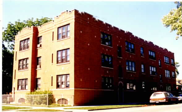 72nd/ Claremont in Chicago, IL - Building Photo