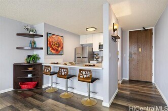 98-500-500 Koauka Loop in Aiea, HI - Foto de edificio - Building Photo