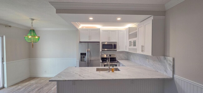 4201 S Ocean Blvd in South Palm Beach, FL - Building Photo - Building Photo