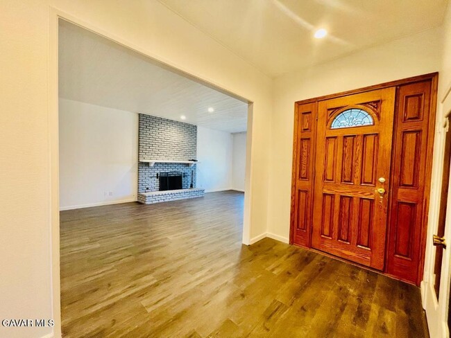 17208 Braxton St in Los Angeles, CA - Building Photo - Building Photo