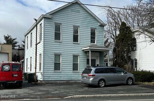 405 3rd Ave in Watervliet, NY - Building Photo