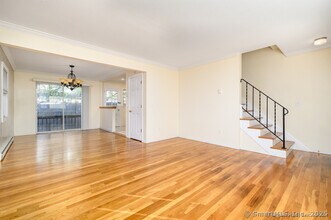 916 Shippan Ave in Stamford, CT - Building Photo - Building Photo