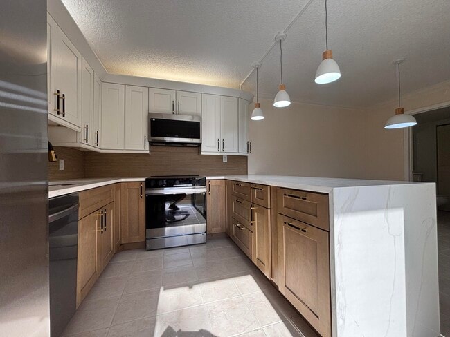 1010 10th Ct in Palm Beach Gardens, FL - Building Photo - Building Photo