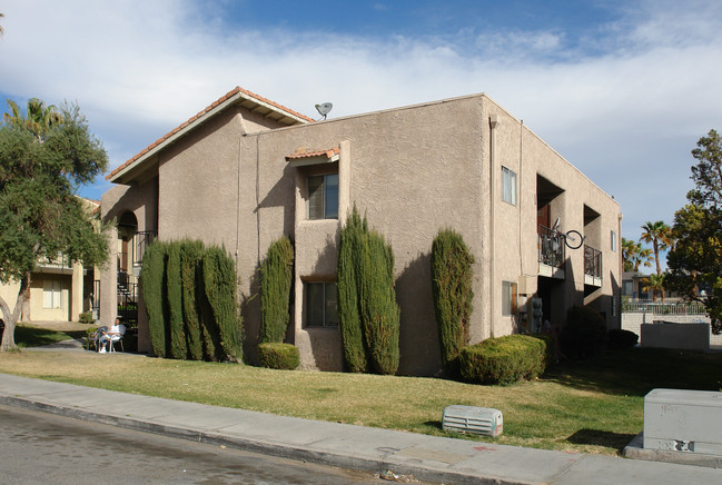 4664 Sand Creek Ave in Las Vegas, NV - Building Photo - Building Photo