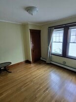 79 Bailey Rd, Unit 1## in Somerville, MA - Building Photo