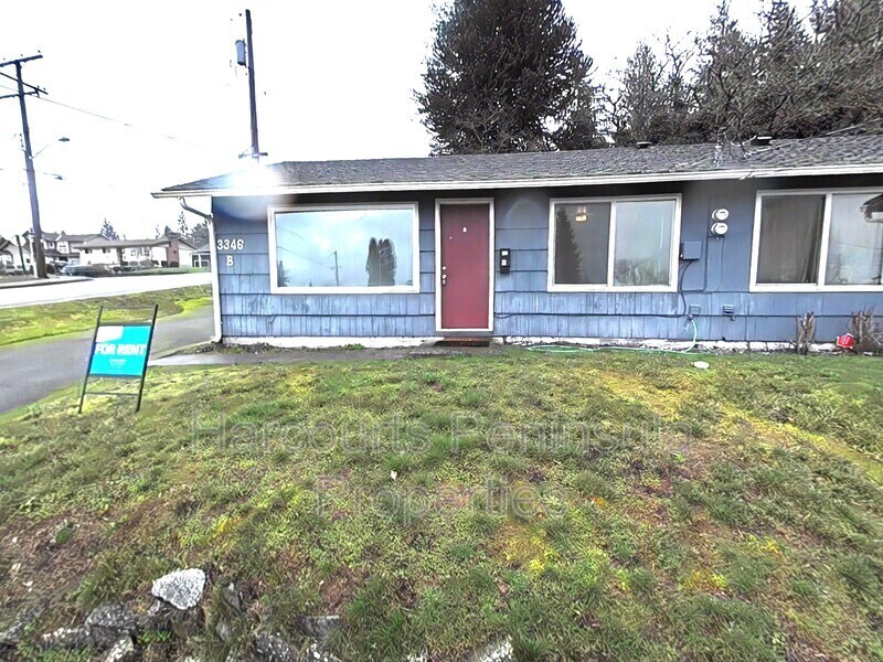 3346 Ward Ave Photo