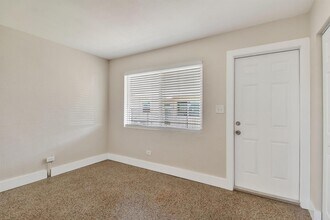 58 W 27th St in West Palm Beach, FL - Building Photo - Building Photo