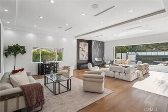 4001 Coldstream Terrace, Unit 103 in Los Angeles, CA - Building Photo - Building Photo