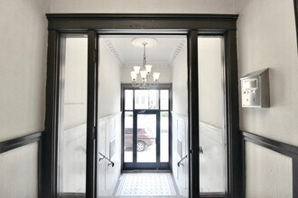 3718 S Indiana Ave in Chicago, IL - Building Photo - Building Photo