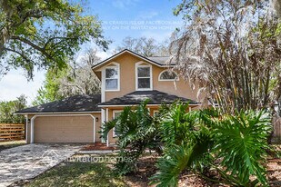1270 Navarre Dr in Deltona, FL - Building Photo