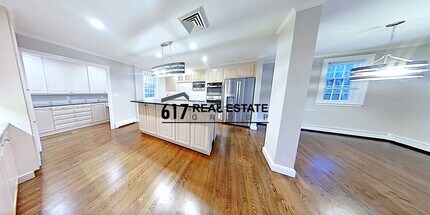 40 Puddingstone Ln in Newton, MA - Foto de edificio - Building Photo