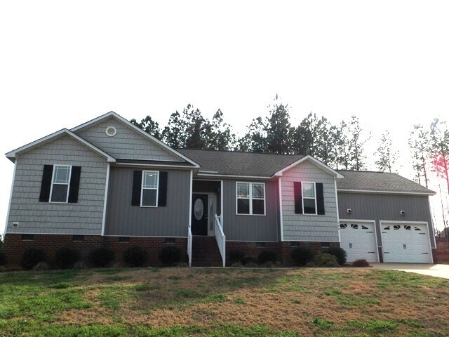 192 Meadow Loop Dr in Clayton, NC - Building Photo