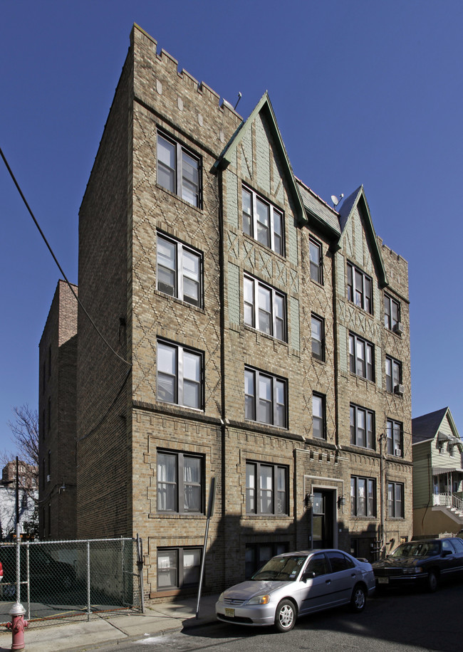 24 Rock St in Jersey City, NJ - Building Photo - Building Photo