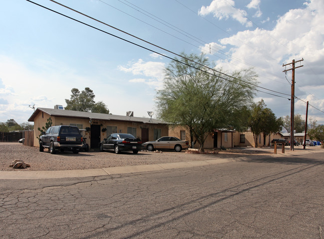 2731-2791 N Fair Oaks Ave in Tucson, AZ - Building Photo - Building Photo